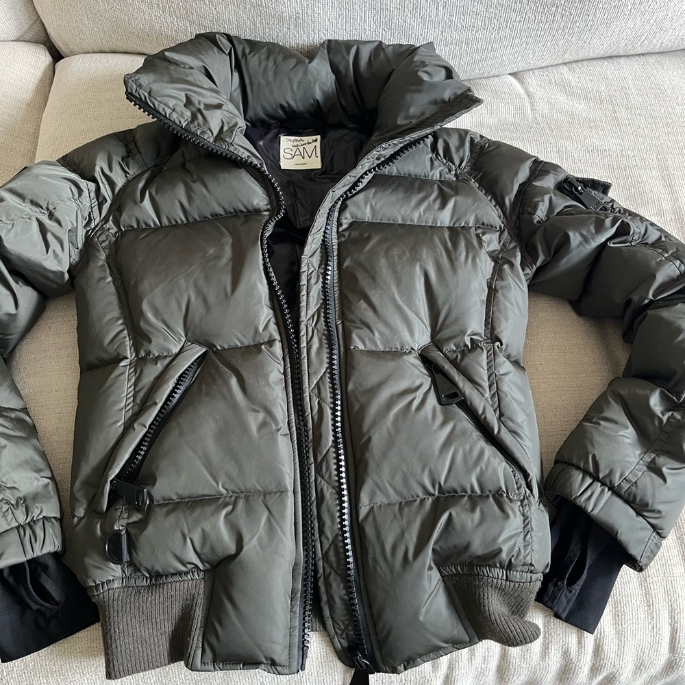 SAM. Gray Puffer Jacket High Collar Quilted Design
